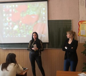photo5359480494162553916